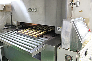 Tart Jaddo being produced with the Tunnel Oven