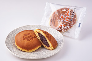 Mino Kagami dorayaki has soft and moist pancakes.