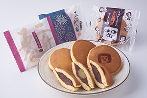 Mikawa Masumasu Hanjo, dorayaki; Mikawa Dairin, chestnut dorayaki; and Okazaemon no Dorayaki with a stamp of a cute character of Okazaki City