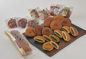 AWASHIMADO produces a wide variety of dorayaki.