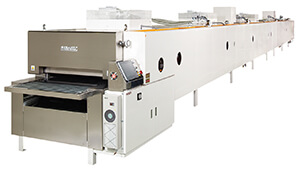 Caterpillar Type Oven: A Caterpillar Type Oven, where you can put mold trays or sheet pans to bake, is perfect for multi-production.