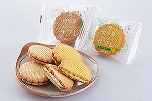 Cream Sandwiched Sable and the limited-time flavor Setouchi lemon