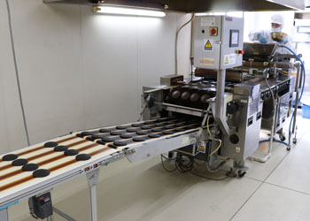 Goma Dorayaki in production