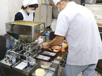 Torayaki in production